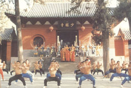 Kung Fu auf dem Tempelvorplatz