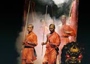 Shaolin Kampfmönche betreten die Bühne